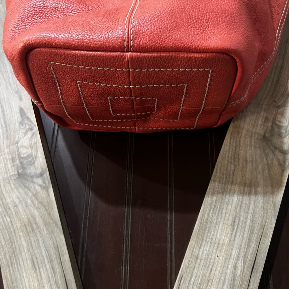 Tignanello Purse Pink/Coral Bag - Picture 4 of 12